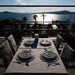 Carpe Diem Hotel *
